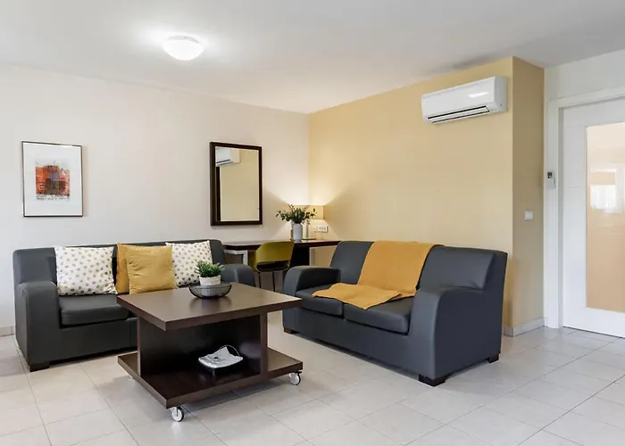 Ponent 602 In Marina By Locap Group *